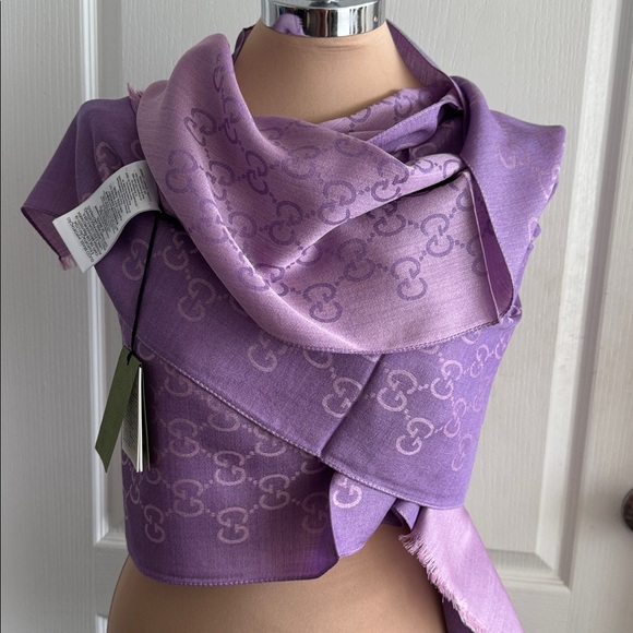 GUCCI Made In Italy Wool Silk Blend Luxury Logo Scarf Lilac 18in W x 71in L NWT - Picture 13 of 15